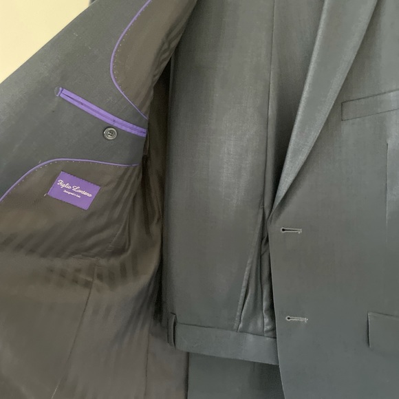 Italian Figlio Lontano Suit with Vest - Picture 8 of 10